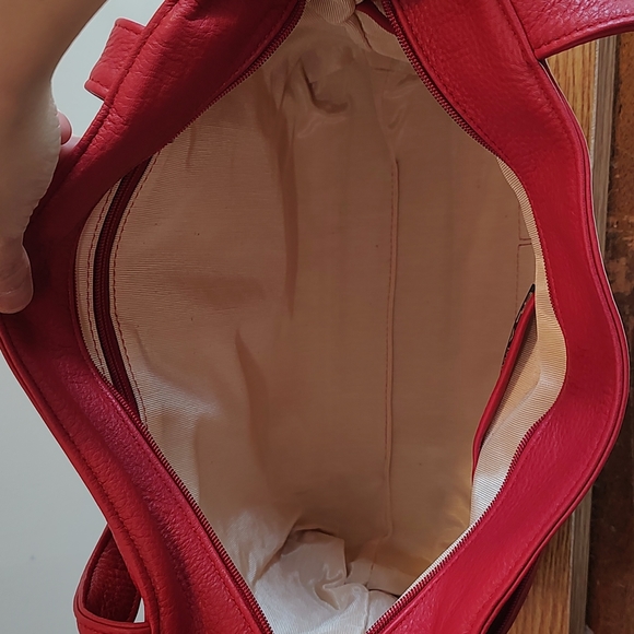 Sven Berkeley USA Red Leather Tote Bag - Picture 14 of 16